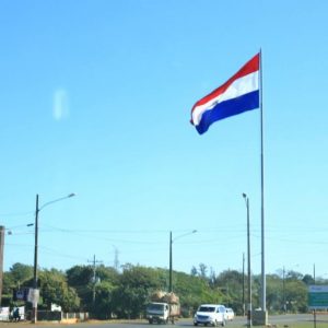 Paraguay-bandeira-passeio-bambu-hostel