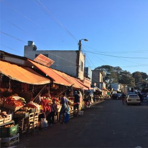 street-market-abastos-paraguay-bambu-hostels