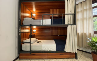 beliche quarto compartilhado 10 camas bambu hostels foz do iguacu